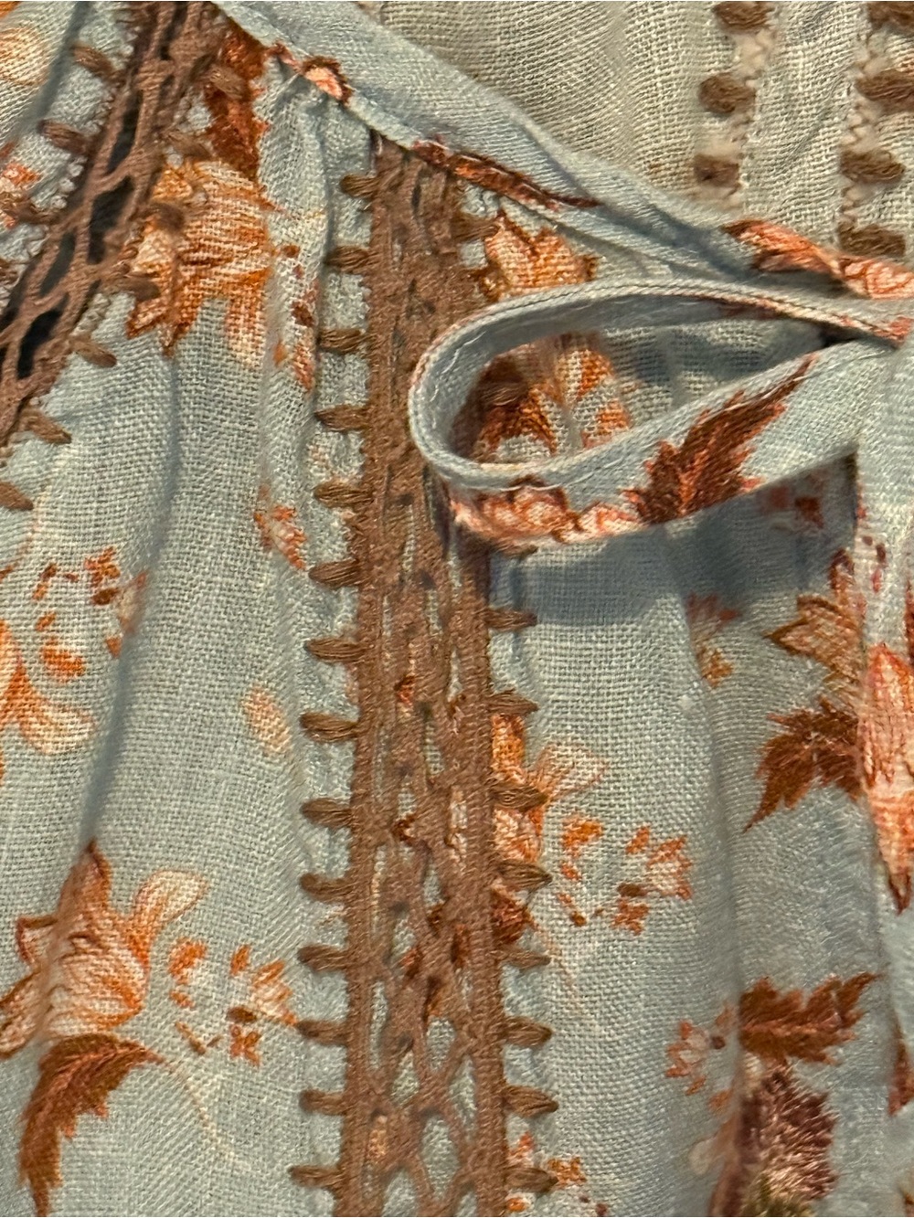 🍂 Sundance Women’s Linen Light Blue Floral Embroidered Peasant Blouse - Size M - Picture 5 of 13